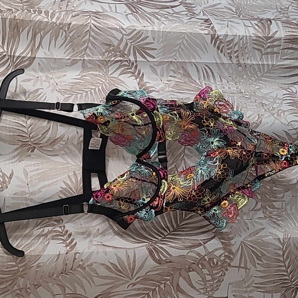 Sexy Embroidered Lingerie XL